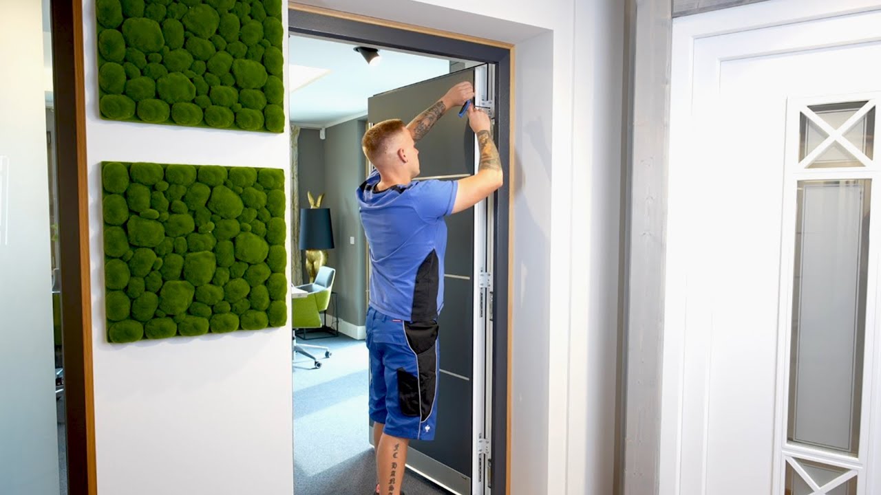 Brömse - Einstellung einer Kunststoff Haustür