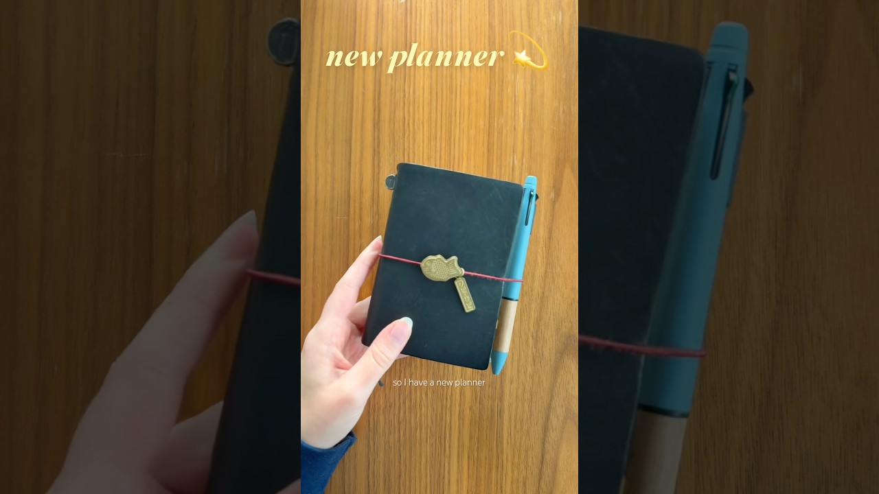 bullet journaling in a passport travelers notebook 🤗💫