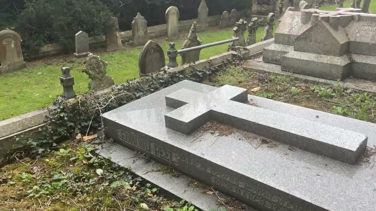 SECRET CHAPEL & MORTUARY, Overton, Wrexham, Wales, GB, UK