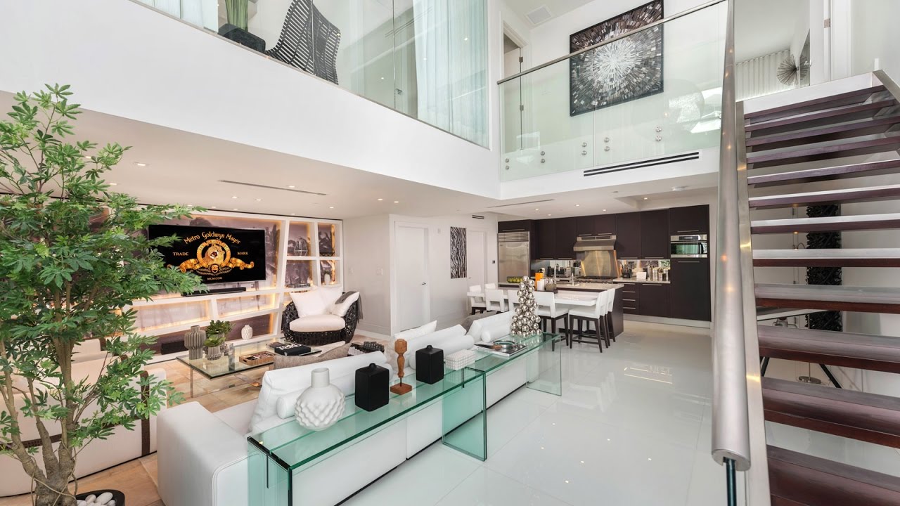 Oceanhouse - Miami Beach - Condominium for sale by Bill Hernandez & Bryan Sereny