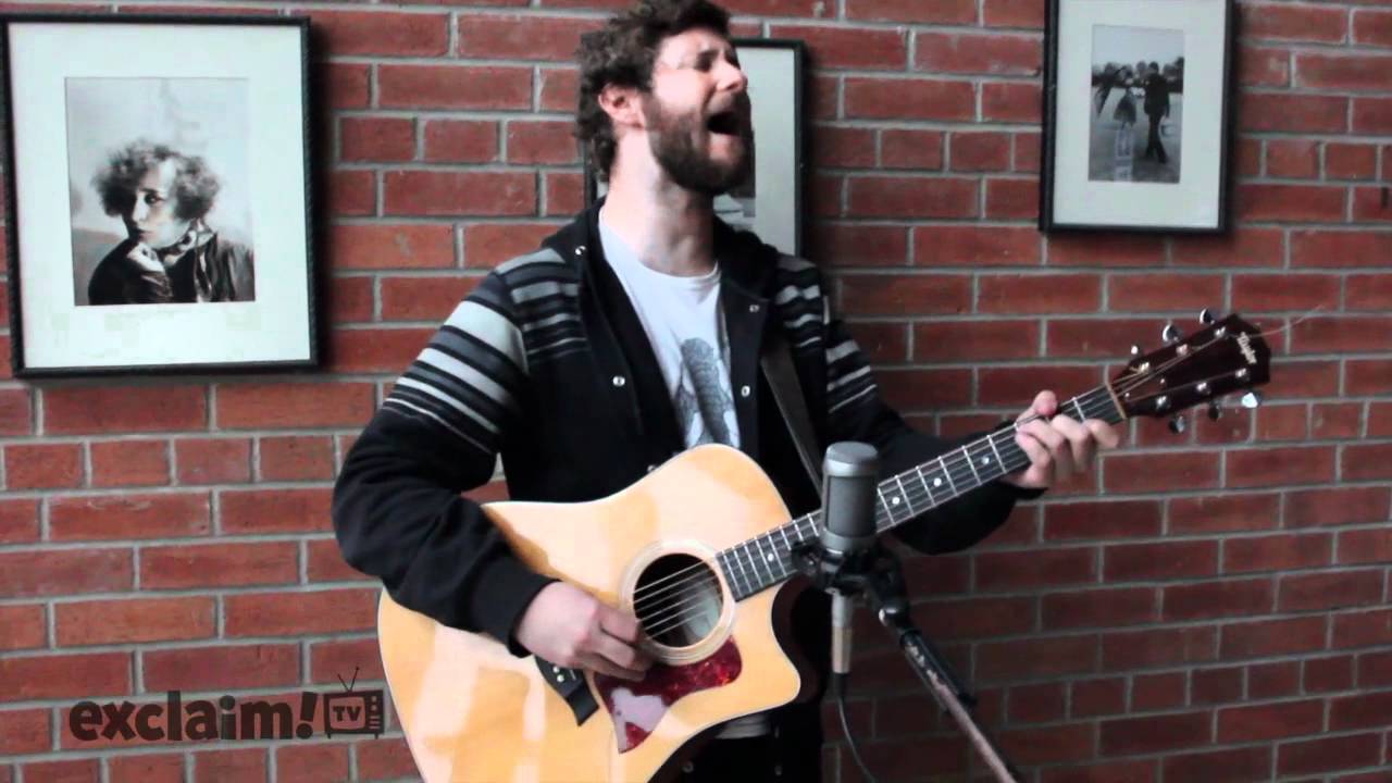 Dan Mangan performs 