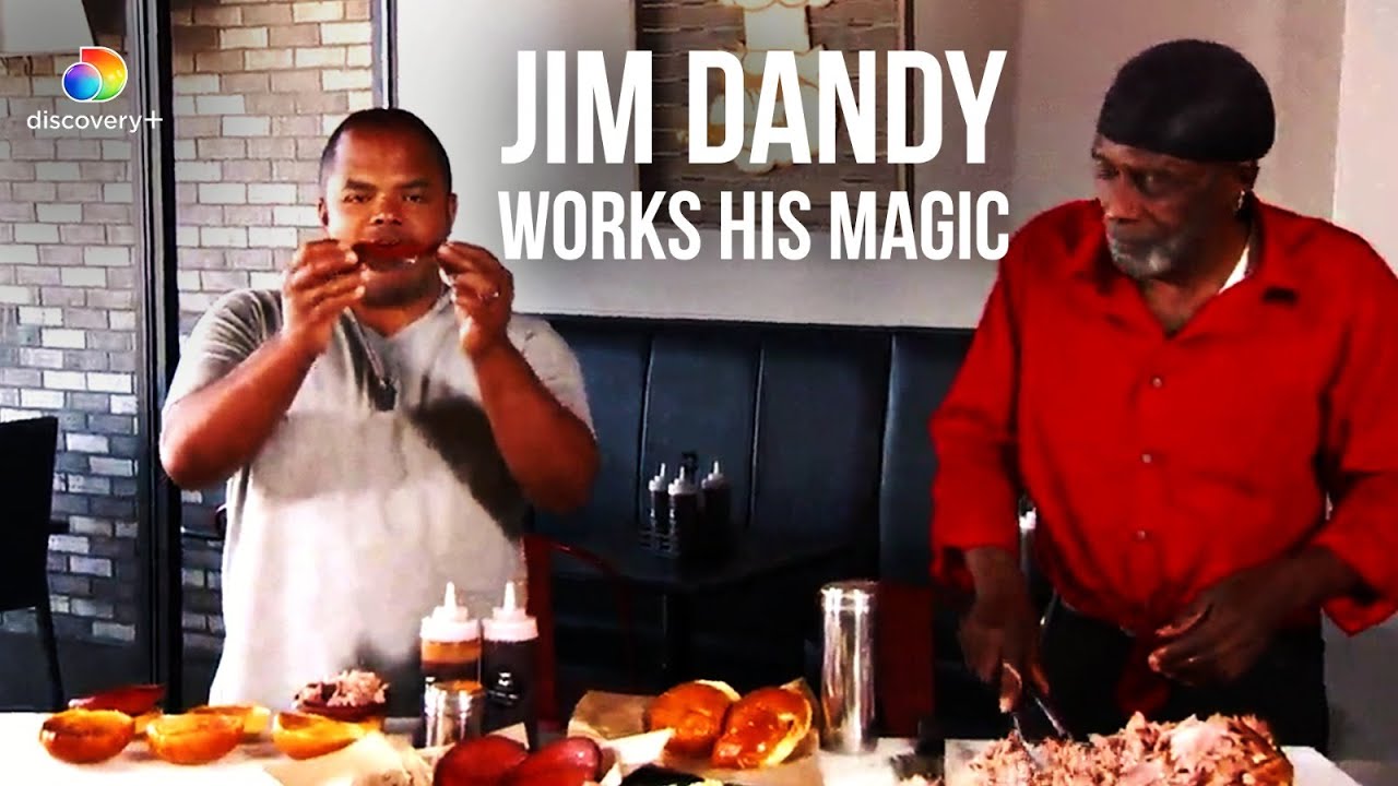 Tennesee Style Barbeque in a Desert? This'll be Fun | Man Fire Food | Discovery Plus +