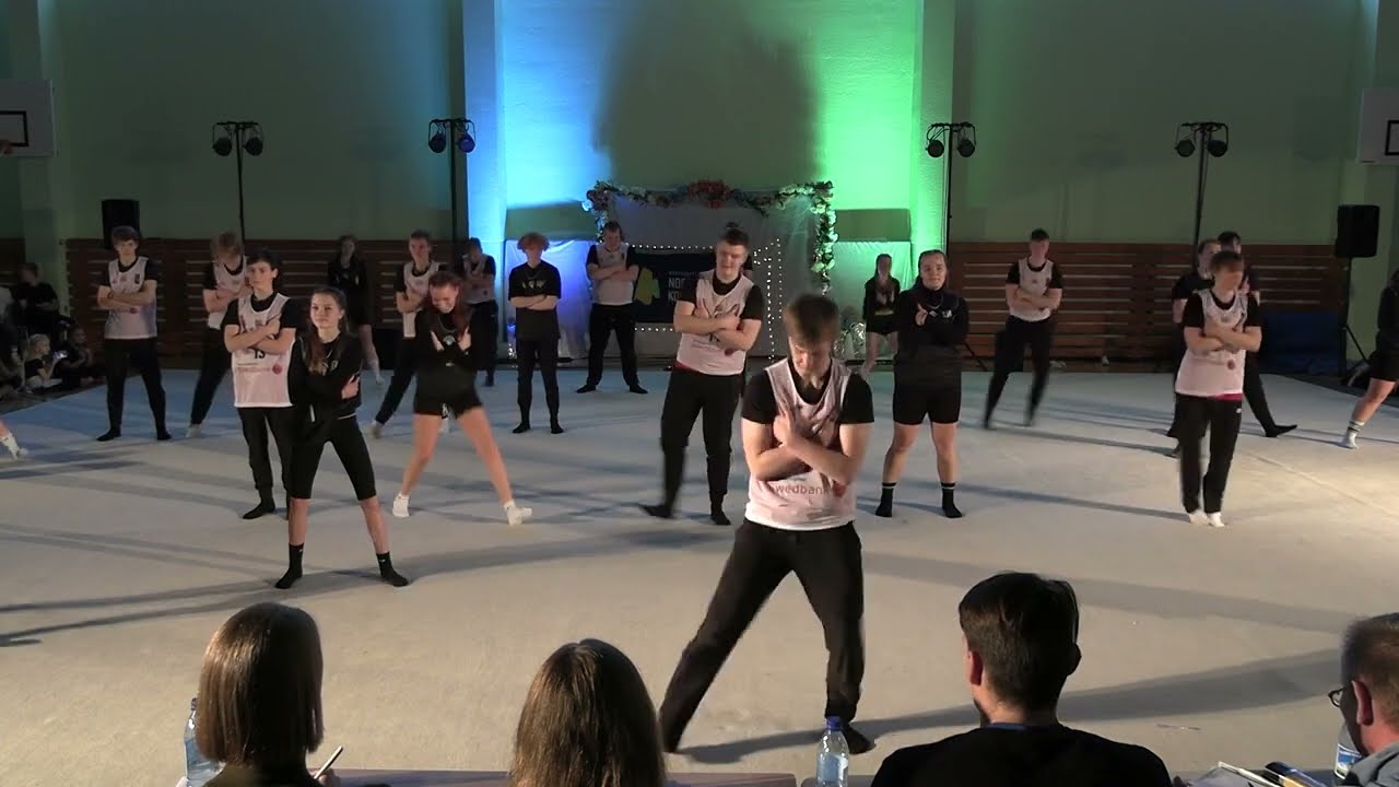 Nooruse kooli 1. võimlemisvõistlus - 9.b klass