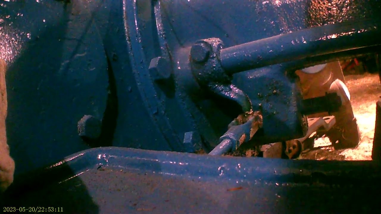 Ford 3600 Part 9: Disassembling Rear Brakes and Axle Bearings
