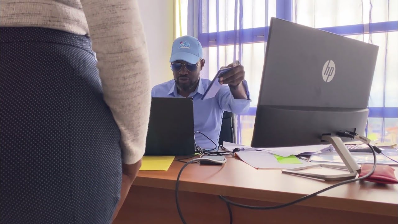 YAYA VICHENZO  - ELLE ME REFUSE SON NUMÉRO 😡