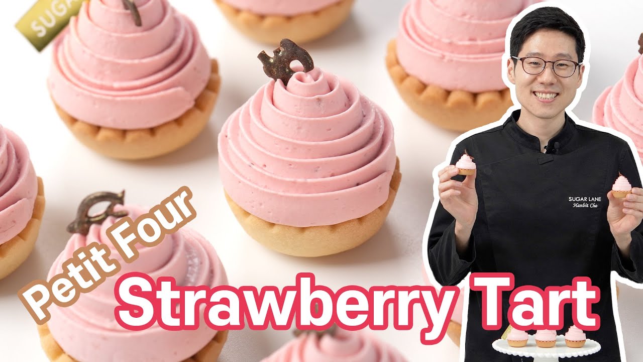 Strawberry Mini Tart Petit Four | Really cute!