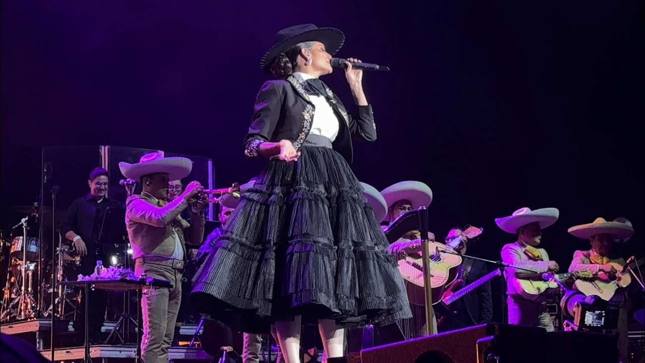Me Gustas Mucho - Natalia Jiménez en vivo 2025 Auditorio Banamex Monterrey 17 Mayo 2025