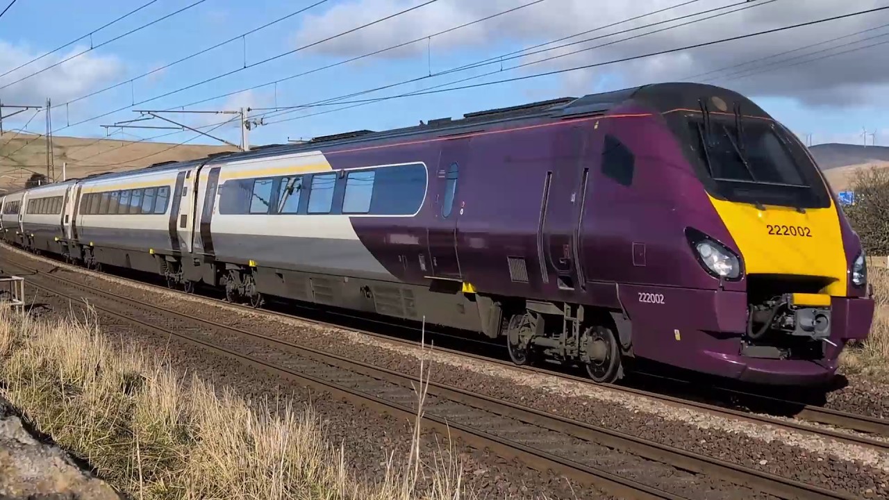 HIGH SPEED WCML TRAIN ACTION IN SCOTLAND P1