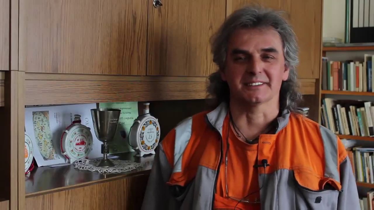 L&aacute;batlani Cementgy&aacute;r - Riportfilm