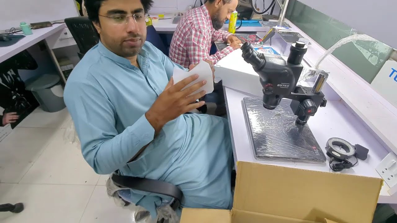 YCS 6575X Ultra HD Trinocular Microscope unboxing , reviews in urdu / hindi