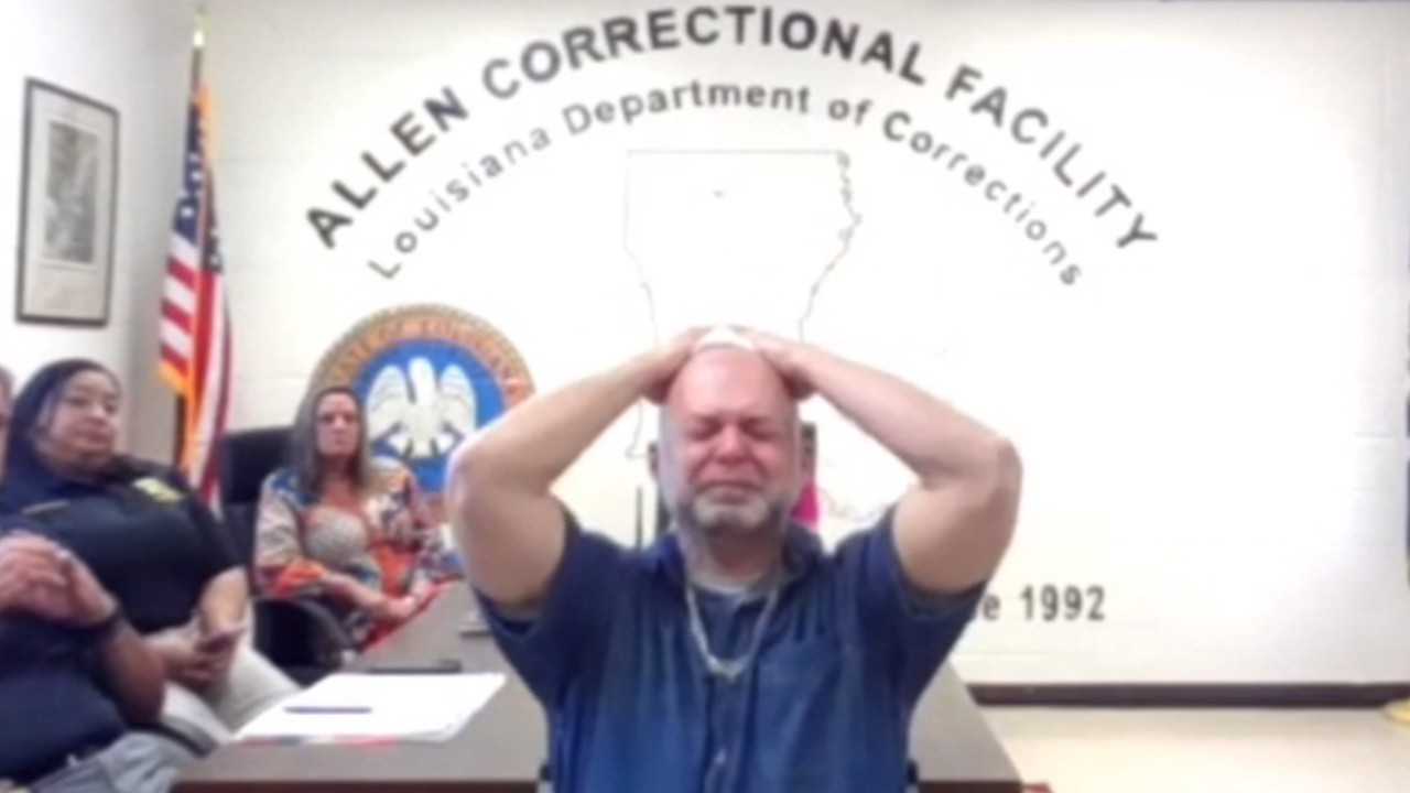 His Wife Left Him | So He Walked Into Walmart Where She Worked And Strangled Her