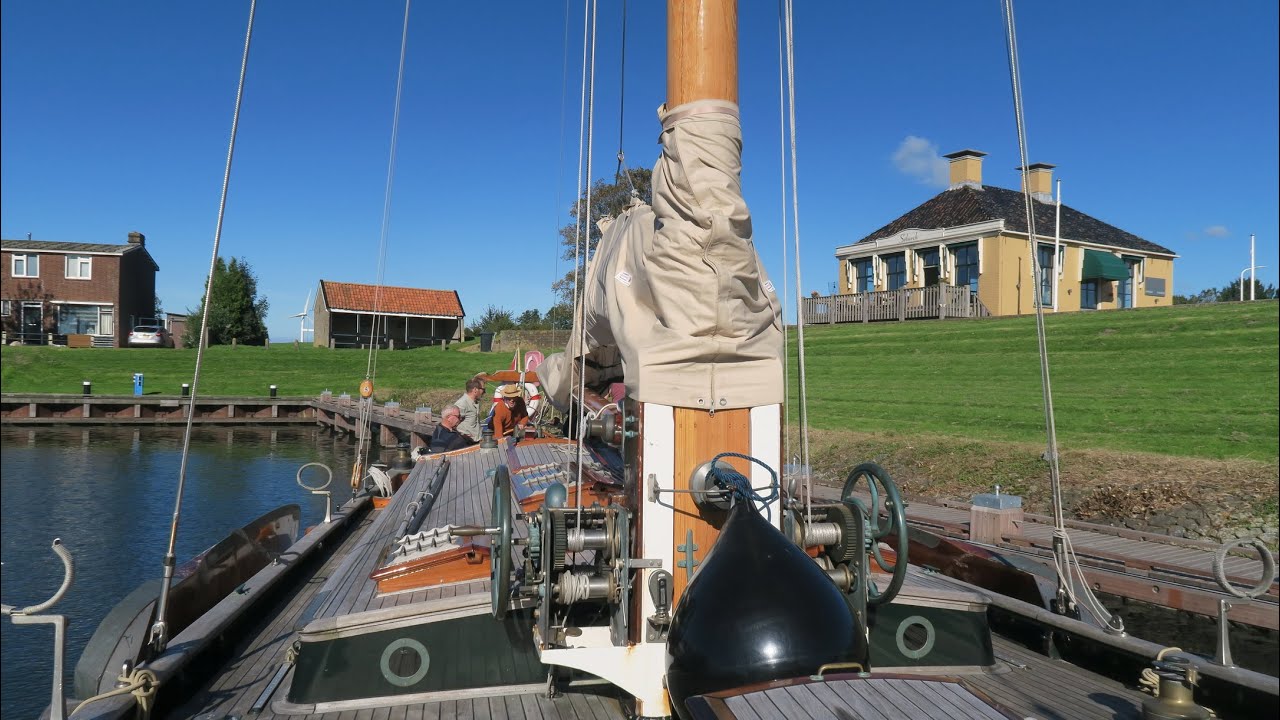 Vertrek uit havenkom Workum - Lemsteraak Wadwaai 2024-01