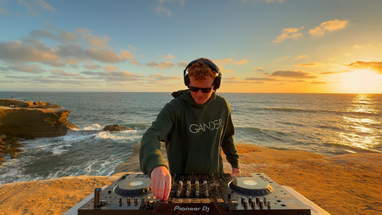 R&uuml;f&uuml;s Du Sol Sundowner Mix |Vol. 79| (4K)