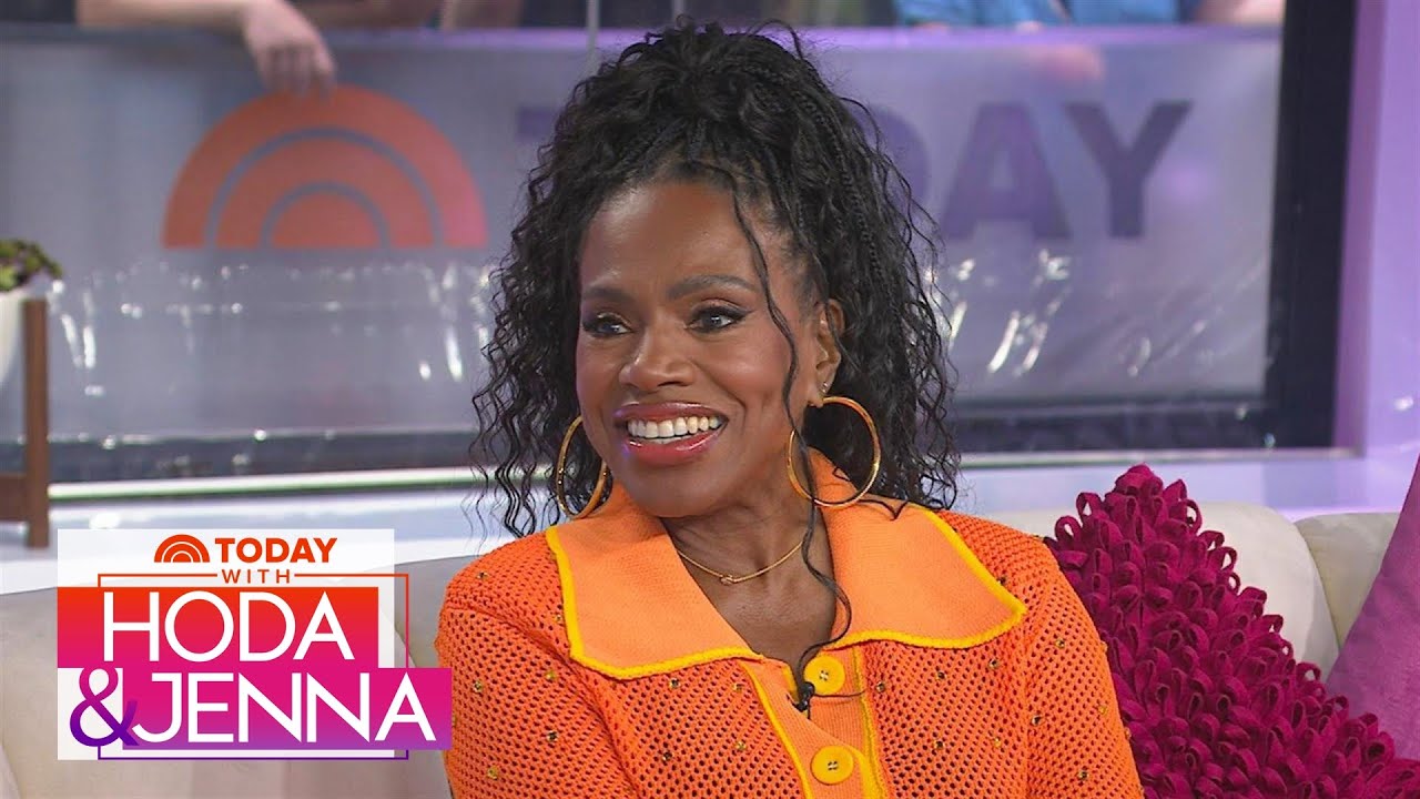 Sheryl Lee Ralph shares life advice, surprises deserving teacher