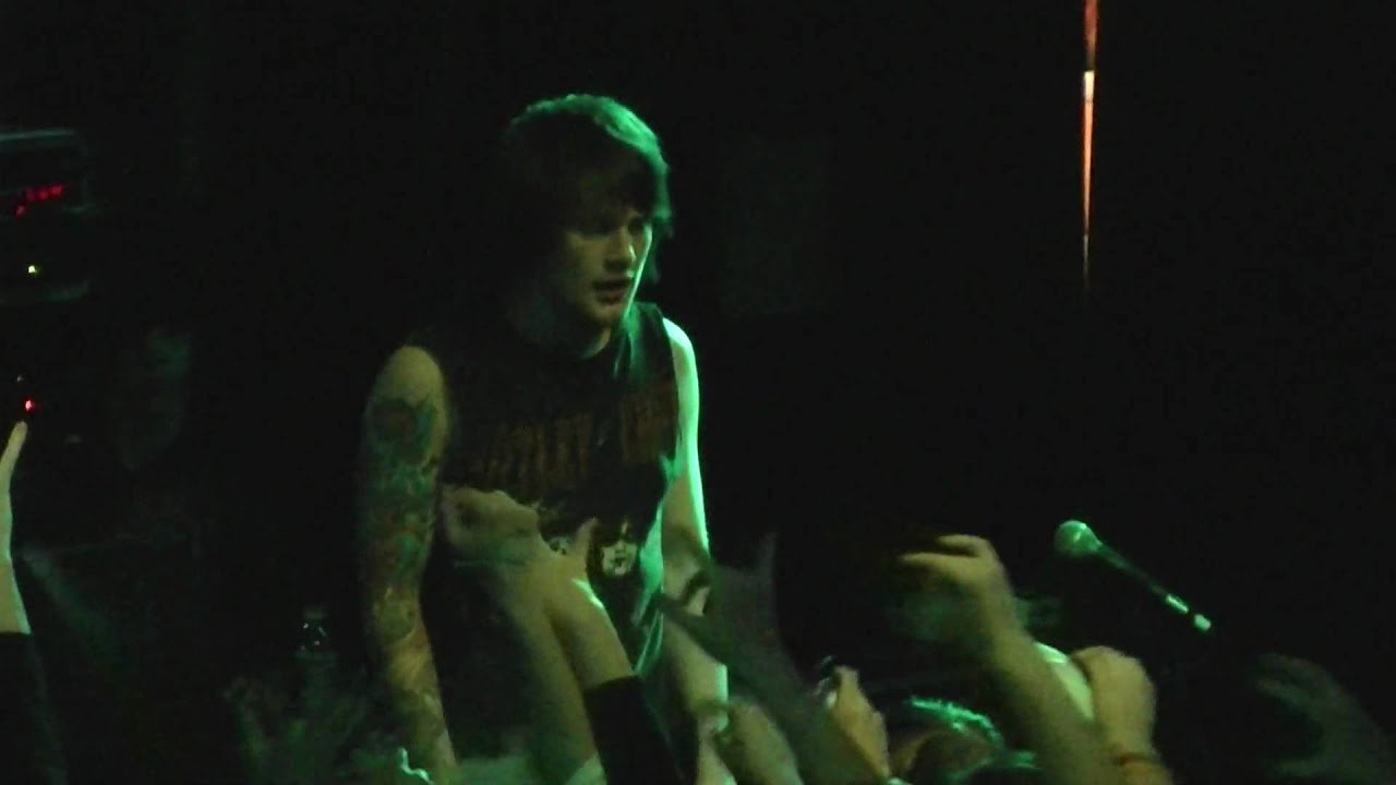 2010.03.05 Asking Alexandria - Hey There Mr. Brooks (Live in Elgin, IL)