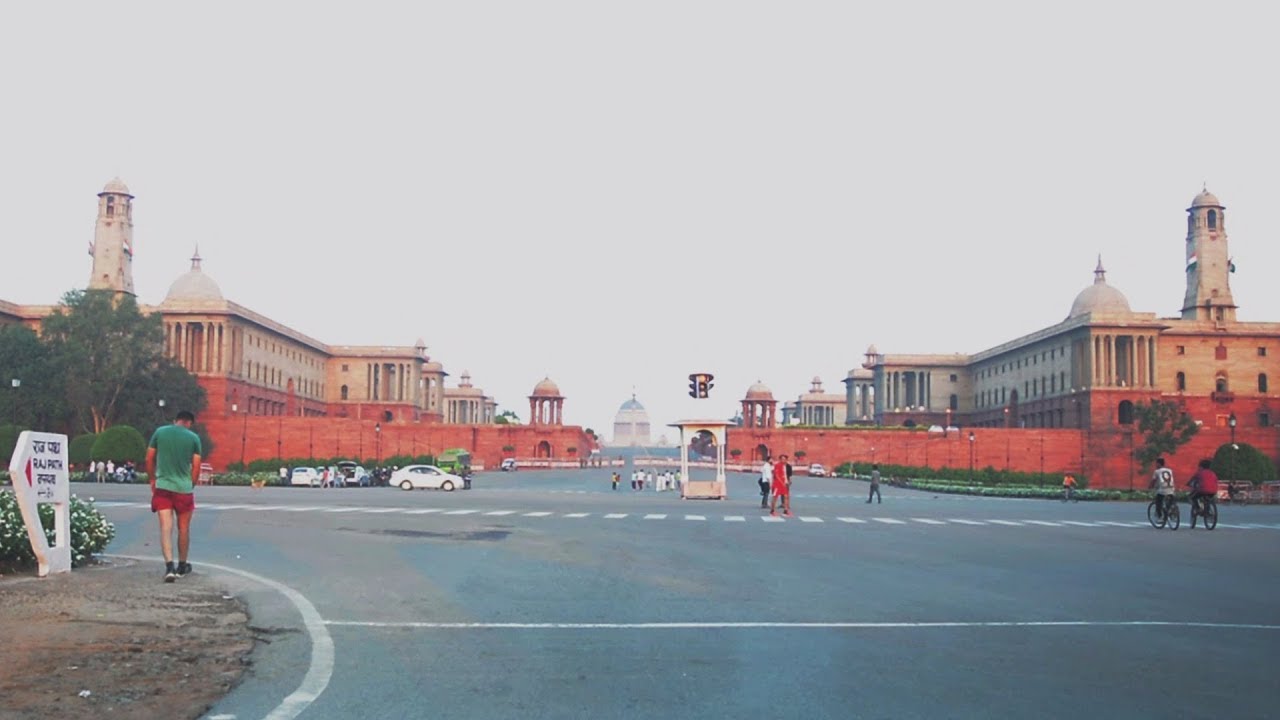 Driving Around Central Secretariat (Rashtrapati Bhavan & Parliament) - New Delhi, India