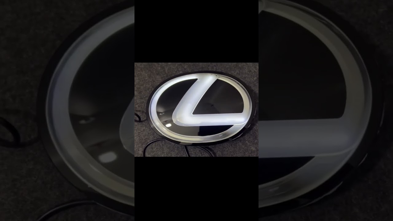 Lexus Dynamic Emblem Light