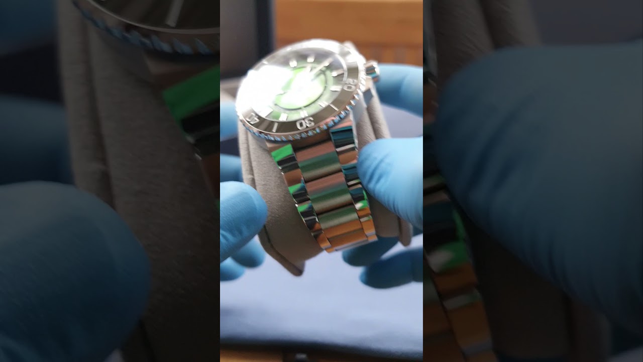 ORIS HANGANG LIMITED EDITION, 01 743 7734 4187-SET (Green dial).