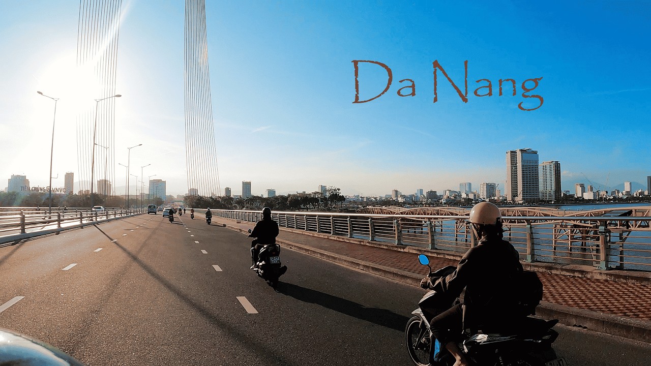 Da Nang Motobike Ride to a Beautifual Cafe (No Commentary)
