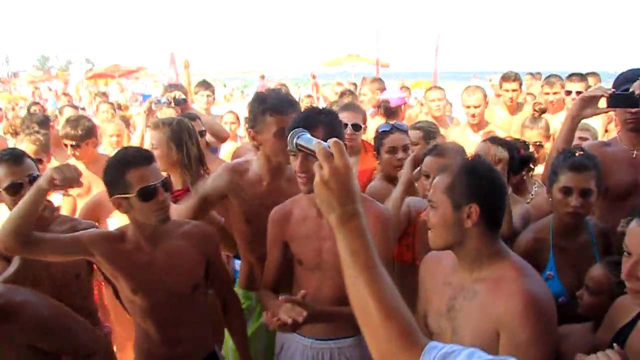 Dj Sava si Raluka la Summer Kiss Costinesti 2010 part1