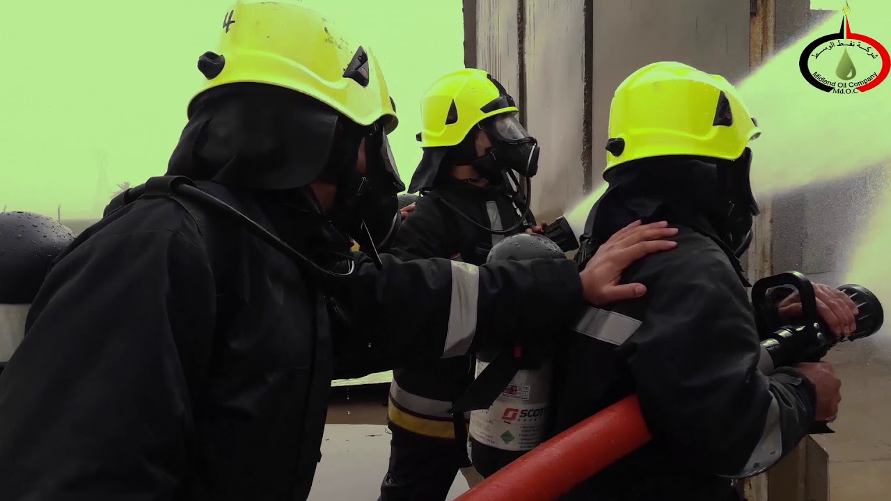 ممارسة قسم السلامة الصناعية والاطفاء لشركة نفط الوسط على احد  ابار التابع لموقع الشركة