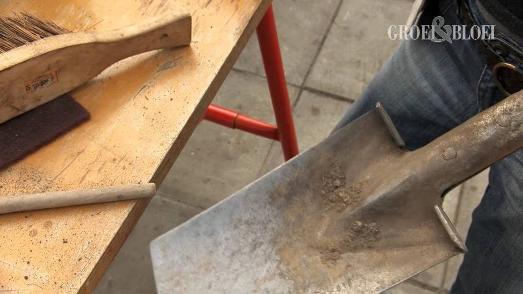 Tuingereedschap schoonmaken - Groei & Bloei