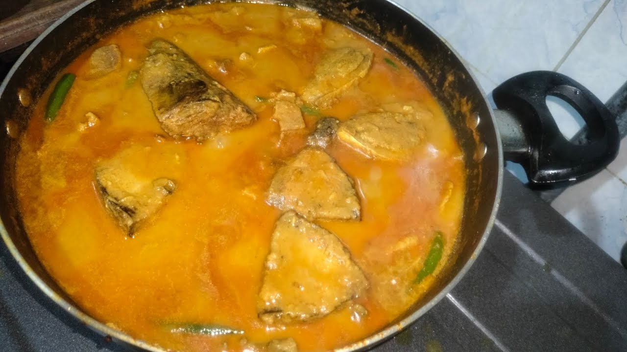 গাছ আলু দিয়ে ইলিশ মাছের তরকারি দারুন মজা🤤 #recipe 