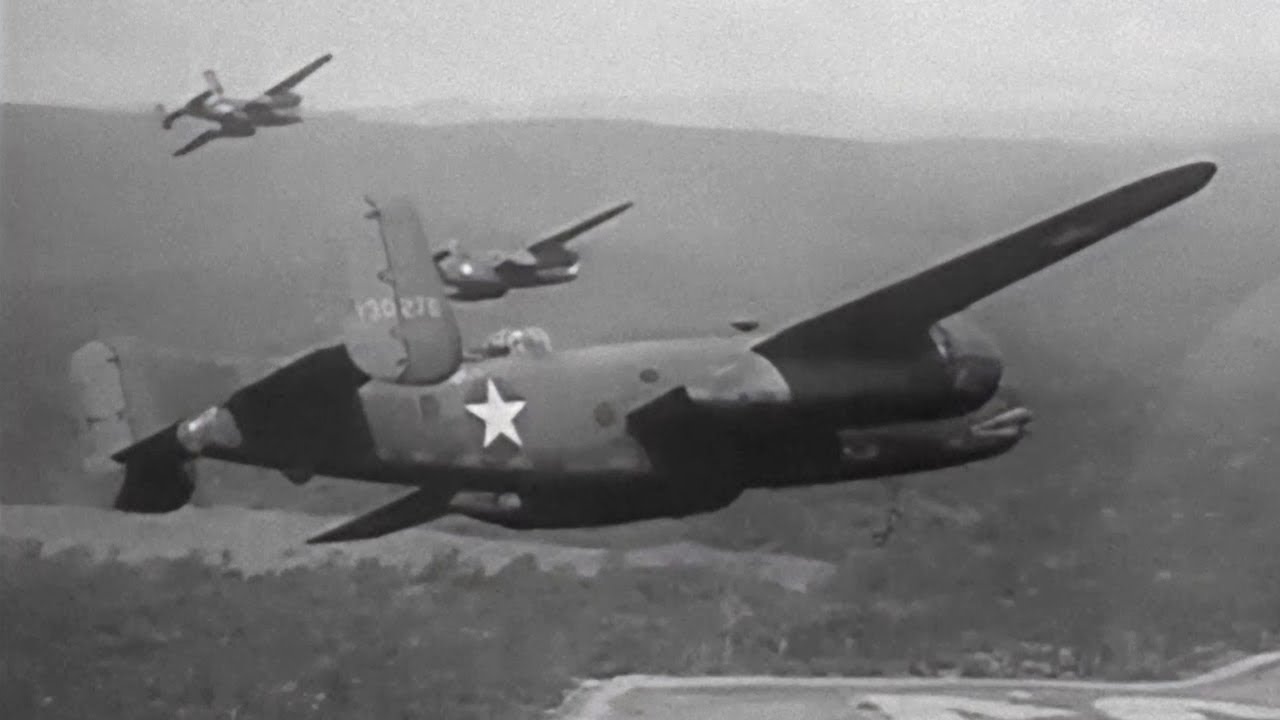 WW2 Gun Camera Footage: B-24, B-25 and P-38 in the Pacific Theater