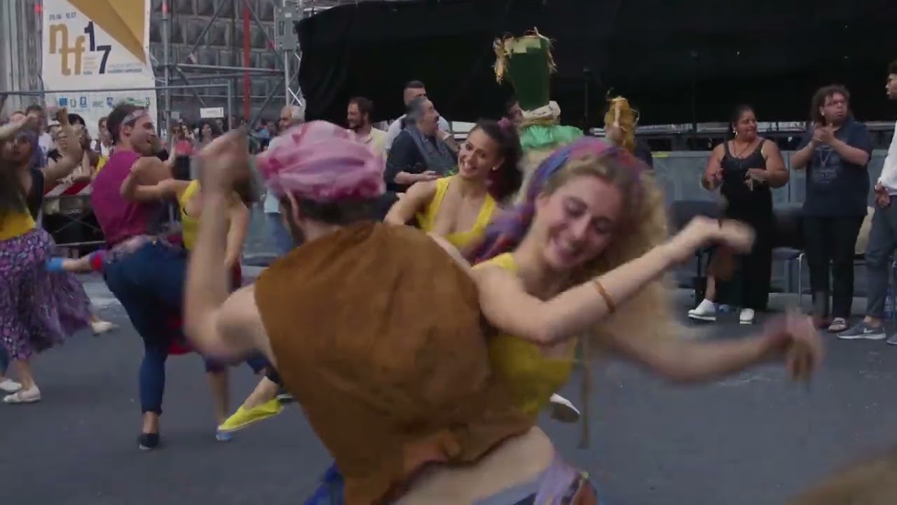 Tammurriata - korper e Fondazione Campania dei Festival - Napoli Piazza del Gesù