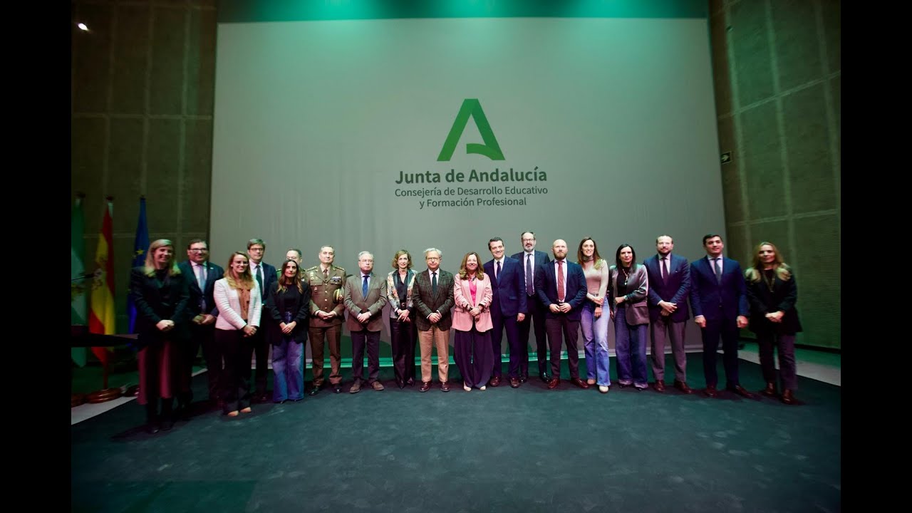 Andalucía oferta 2.100 plazas de FP en 31 ciclos para opositar a la Base Logística de Córdoba