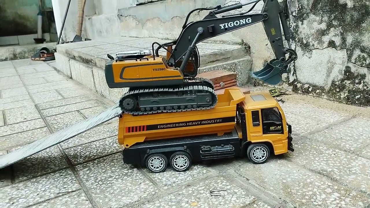 Xe máy xúc rc và xe ben 