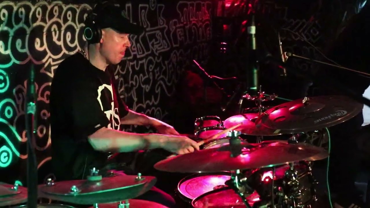 DNB Breaks live How Many Snares? - Jungle Drummer Live DNB Drummer
