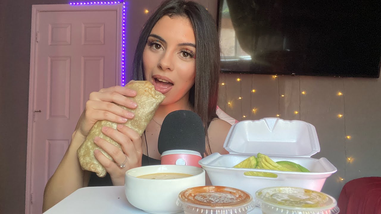 Asmr|| Mexican Burrito Mukbang🌯 (up-close eating sounds)