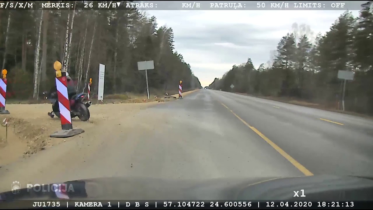 Lieldienās ceļu policisti noķer meklēšanā esošu personu