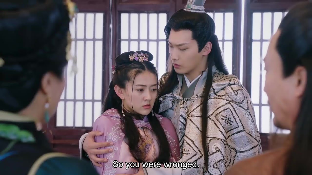 Над ней издевалась тетя, на помощь пришел ее муж-принц.