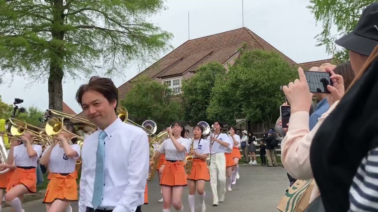 亀もびっくりKYOTO TACHIBANA SHS BAND ブルーメの丘パレード2024