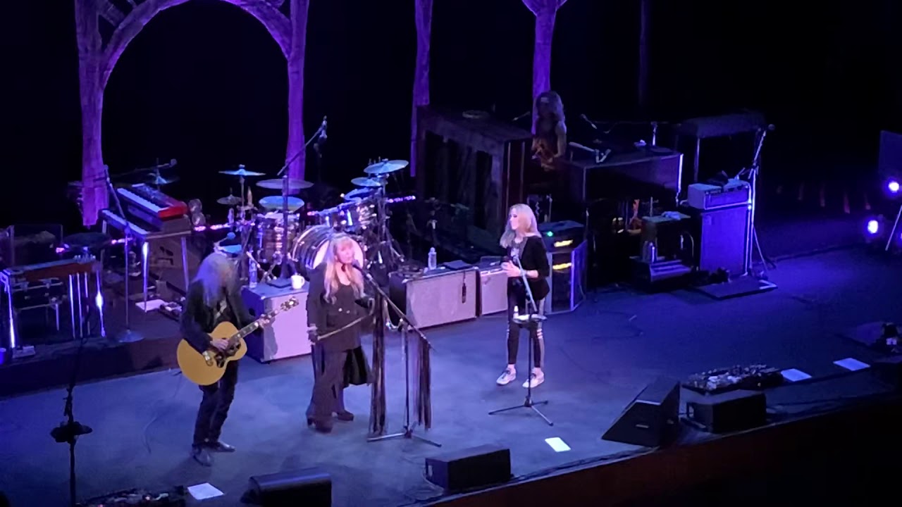 12/4/19  Stevie Nicks makes a guest appearance at the Sheryl Crow concert in Los Angeles, CA!