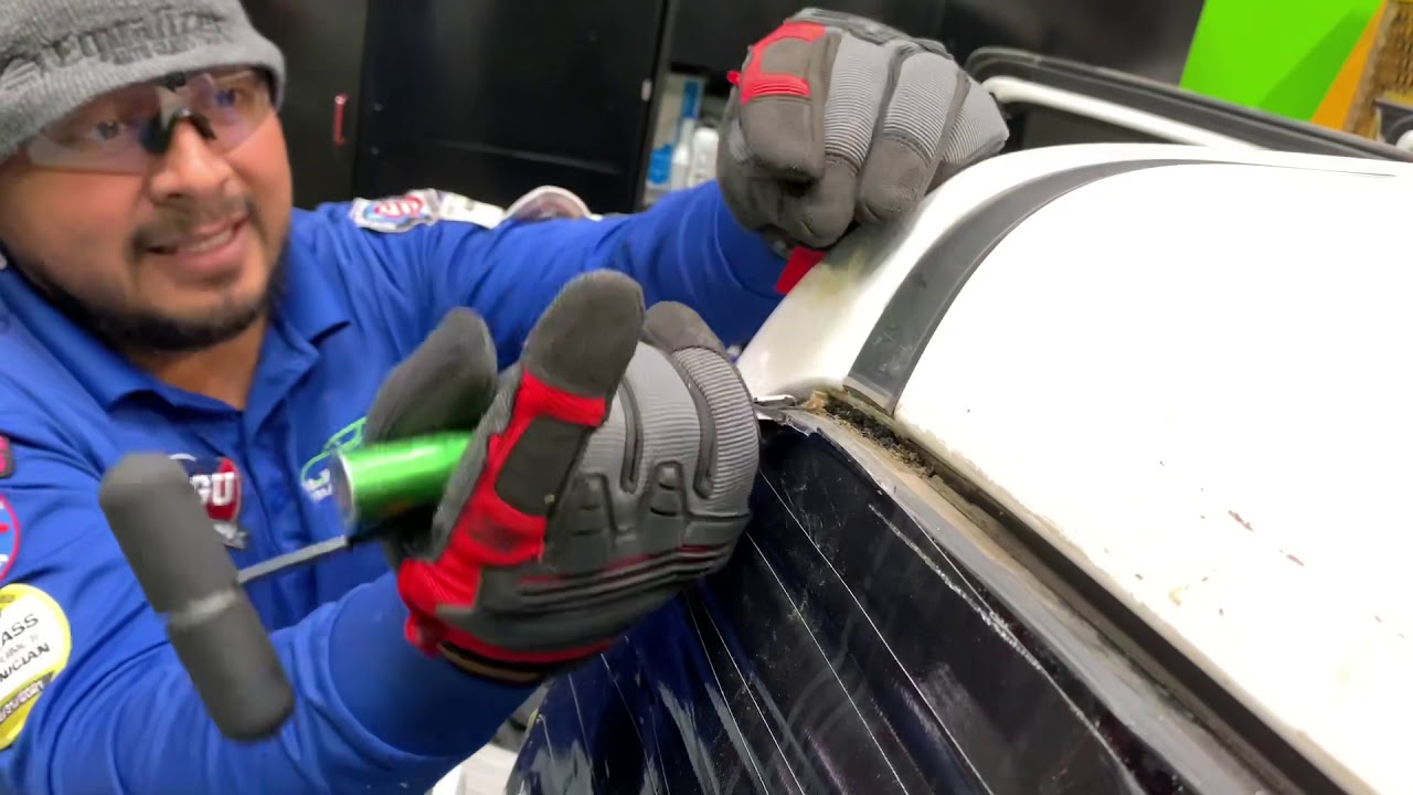 Toyota Tacoma 2016 and up power slider replacement by Alfredo’s Auto Glass repair Corona California