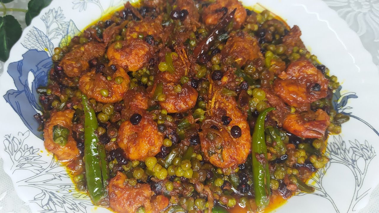 চিংড়ি মাছ দিয়ে পুঁইশাকের বিচি ভুনা | Shrimp With Malabar Spinach Seeds Bhuna | Momo's Kitchen