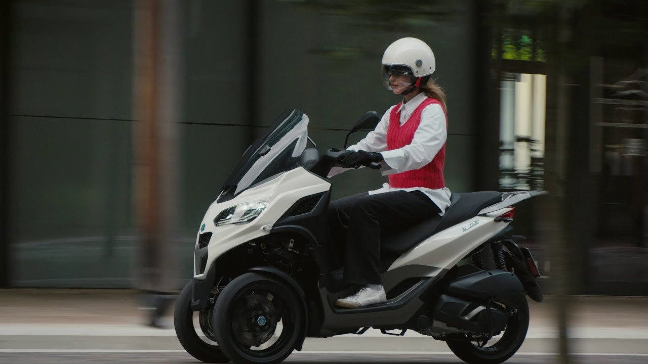 Piaggio MP3 | 310 | COMFORT, SAFETY AND DRIVING PLEASURE