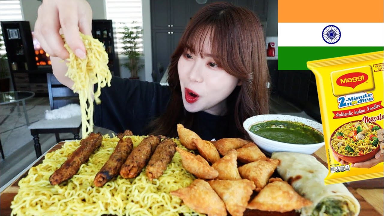 INDIAN FOOD MUKBANG 먹방 MAGGI INSTANT NOODLES, ALOO MATAR KATHI ROLL, PANEER SAMOSA, CHICKEN KABOB