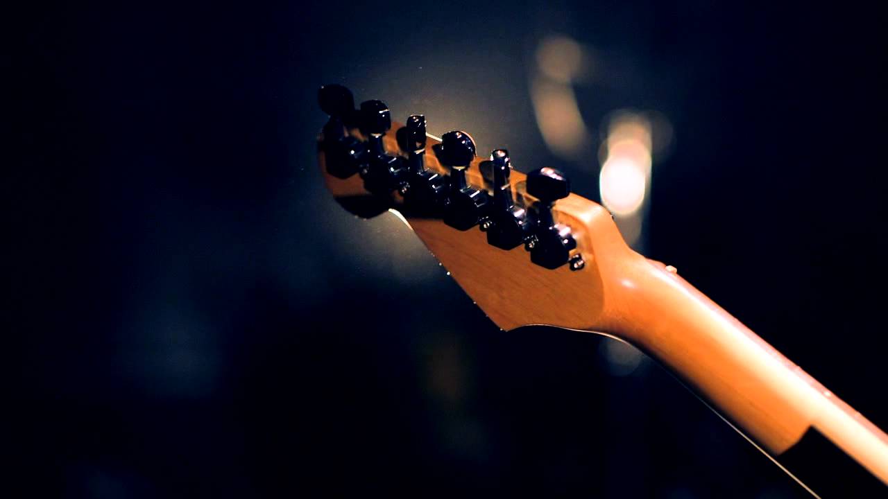 INCREDIBLE Guitarist - 8 years old!
