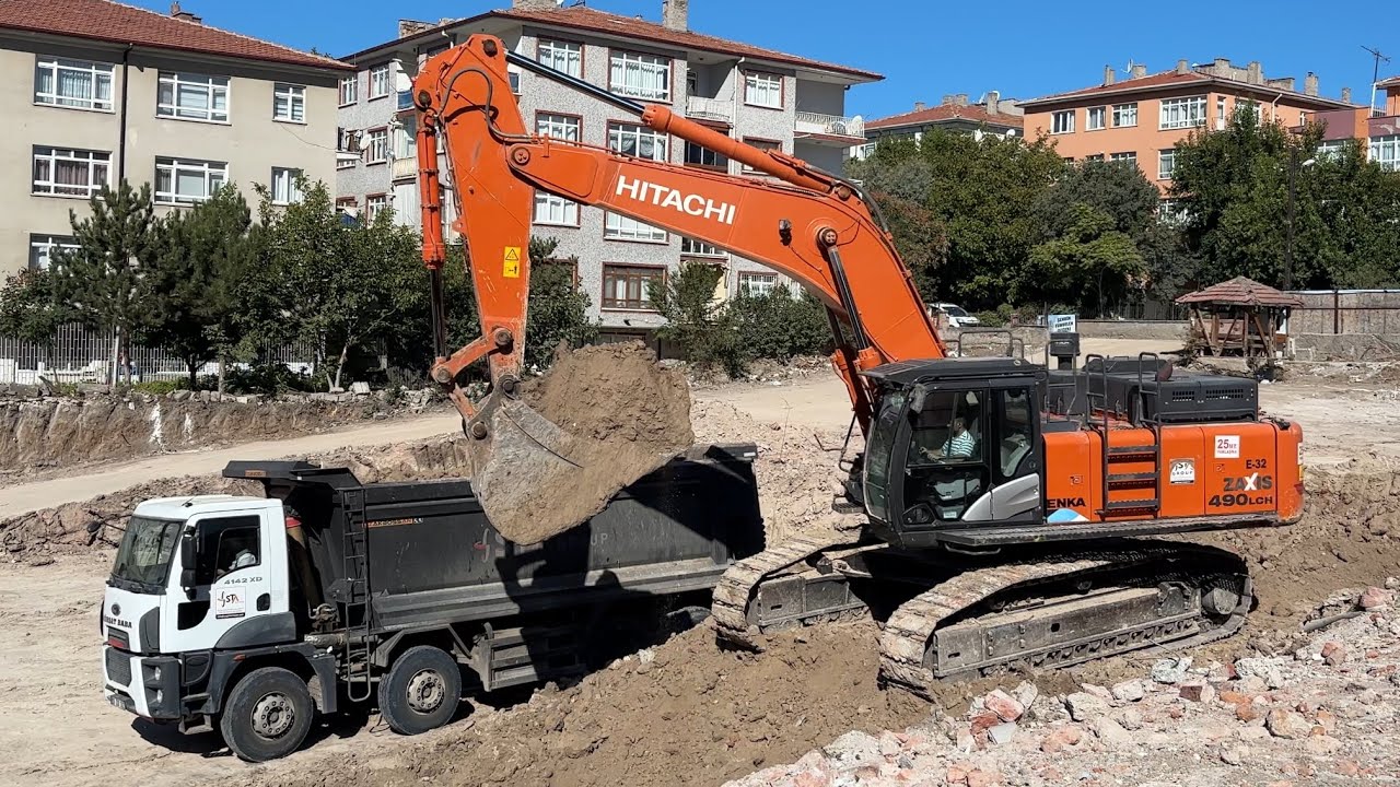 HITACHİ ZAXİS 490 LCH ŞEHİR İÇİ HAFRİYAT YÜKLEME