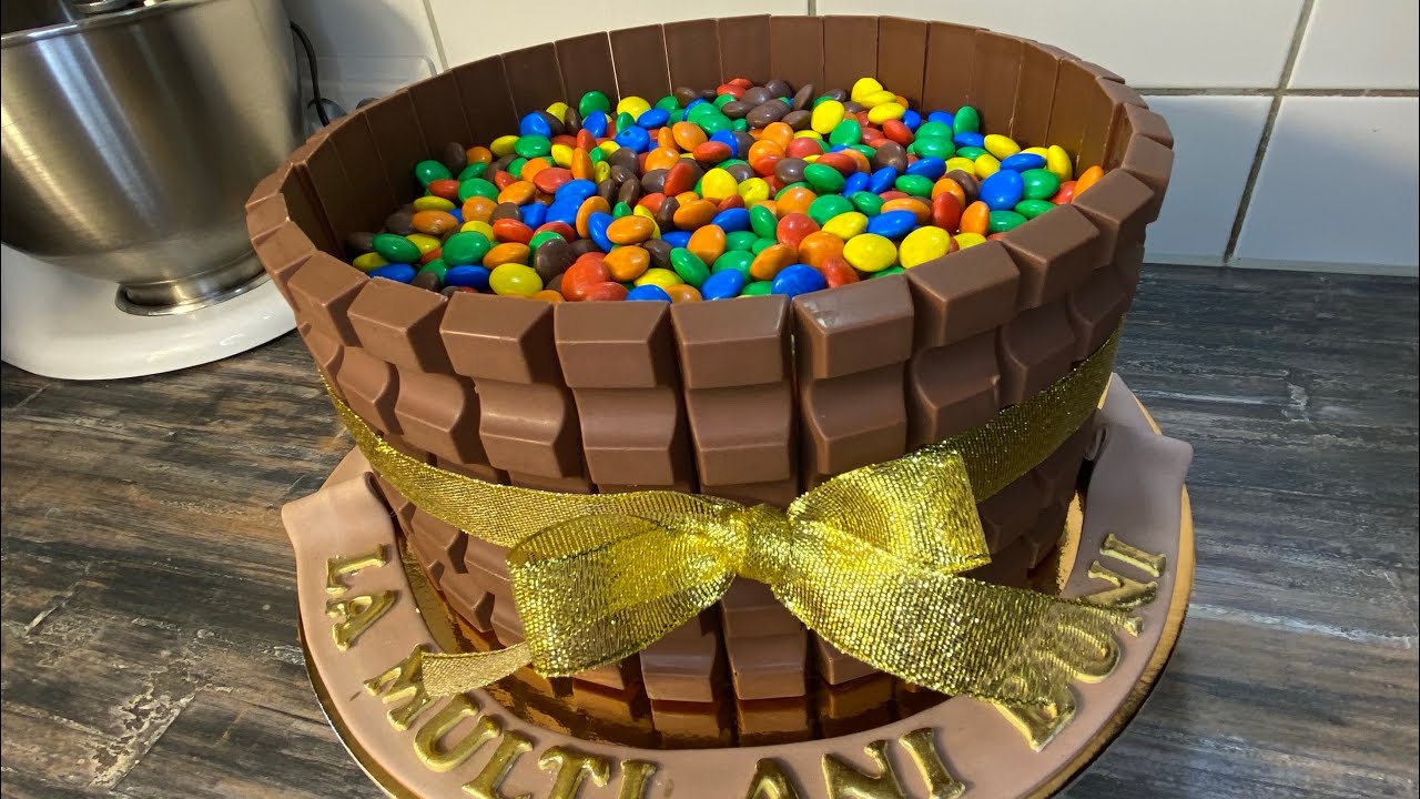 Шоколадный торт с M&M. Chocolate cake M&M￼.