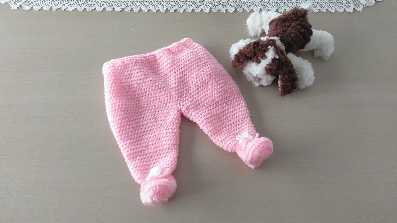 Pantalón con pie o pelele
