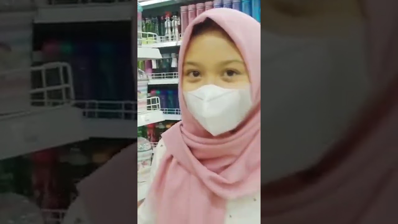 jalan jalan bareng zeph, amira, richo dan joana di pvj