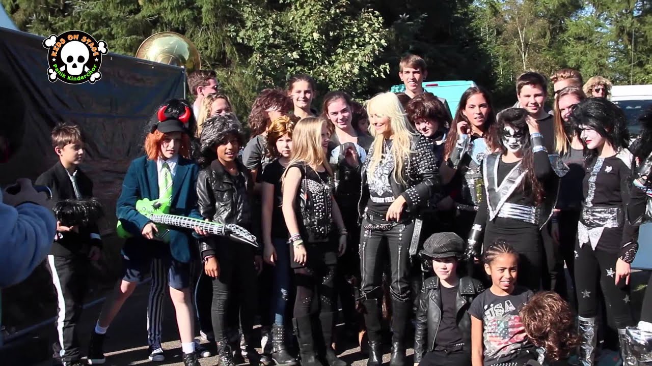 KIDS ON STAGE in Wacken 2014 Backstage