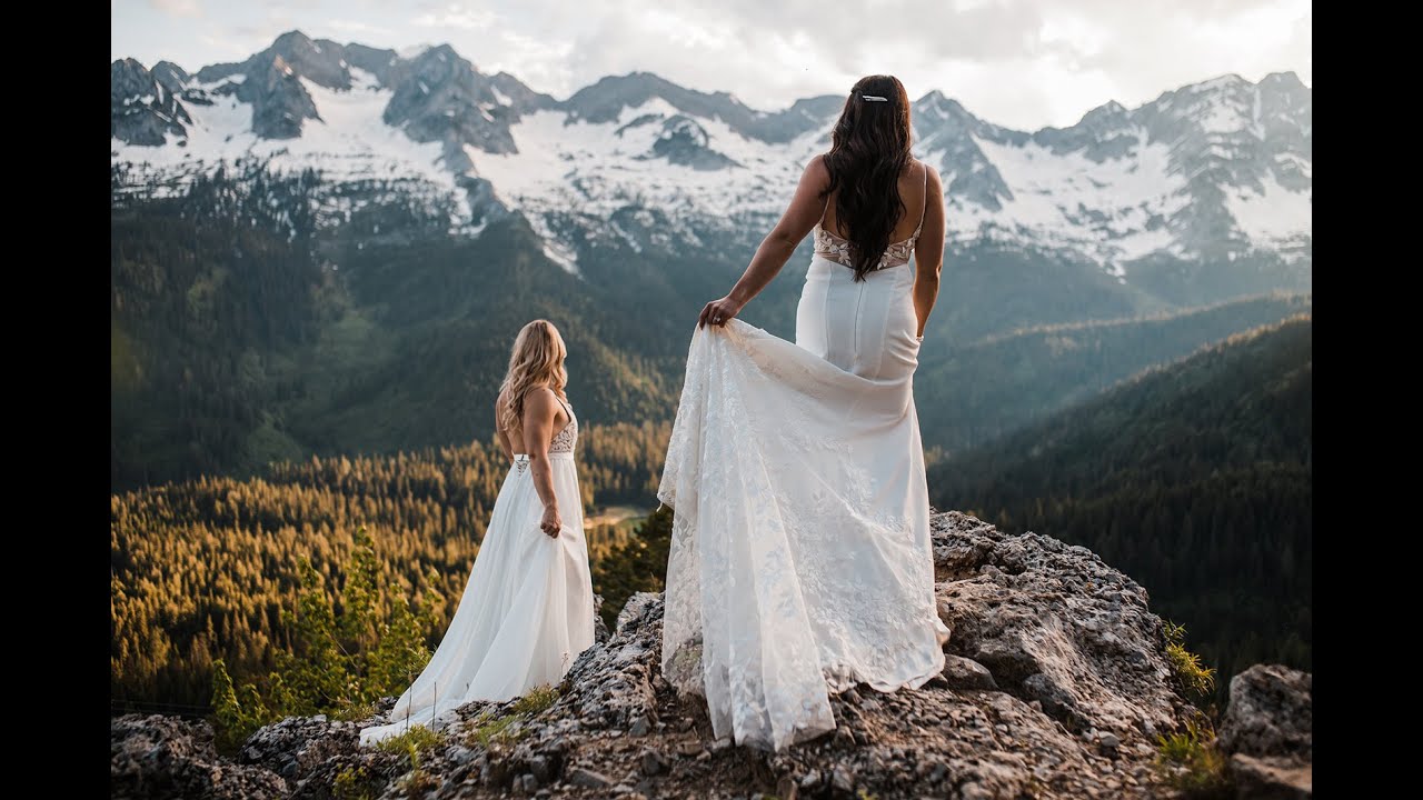 Kristy & Kayla, Island lake lodge