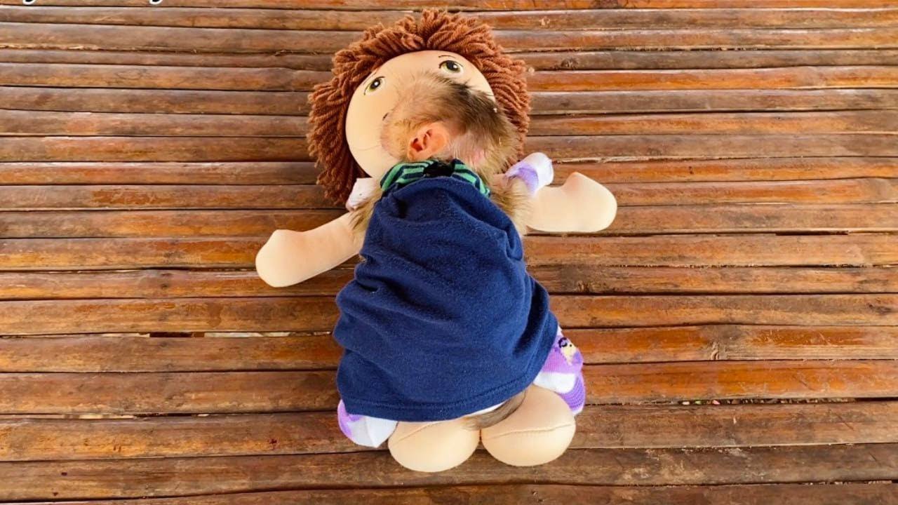 Turtle A Like, Po..rly Girl Vry Comfy Sleep In Turtle-Style