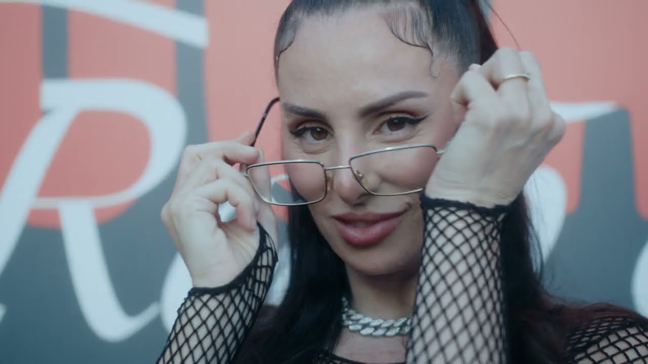 MALA RODRIGUEZ - 🤓ME QUITA LAS GAFAS🤓☺️ ¿ESTA LIGANDO CONMIGO?☺️